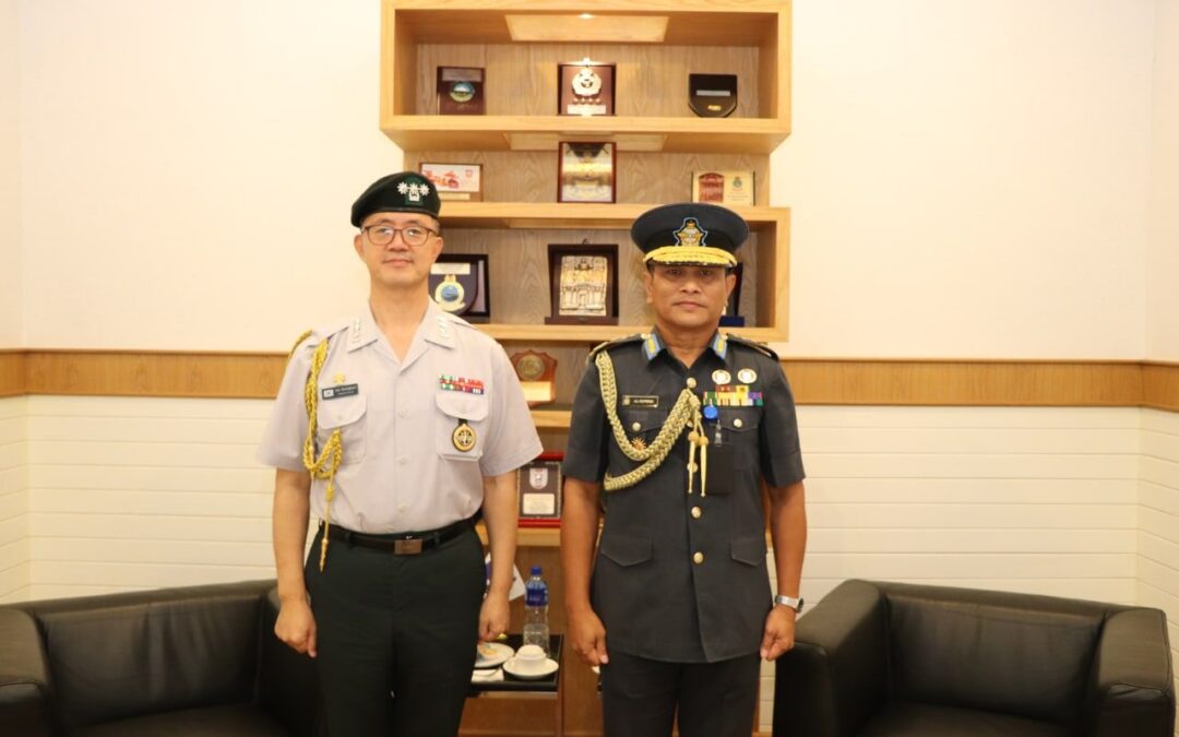 JOINT FORCE COMMANDER RECEIVES INTRODUCTORY CALL FROM DEFENCE ATTACHE OF SOUTH KOREA TO BRUNEI DARUSSALAM