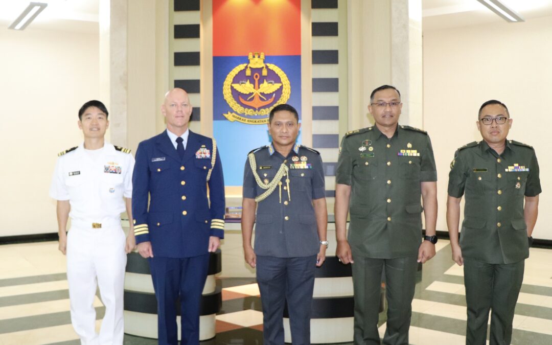 JOINT FORCE COMMANDER RECEIVES A COURTESY CALL FROM THE NON – RESIDENT US COAST GUARD ATTACHÉ TO BRUNEI DARUSSALAM