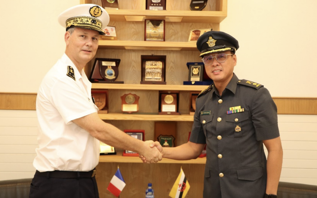 HEAD OF CYBER DEFENCE UNIT, JOINT FORCE HEADQUARTERS RECEIVES INTRODUCTORY CALL FROM REAR ADMIRAL (RETIRED) JACQUES RIVIÈRE