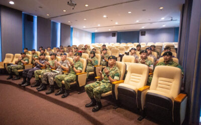 ACTING JOINT FORCE COMMANDER MEETING SESSION WITH RBAF CONTINGENT FOR MALBATT 850-12