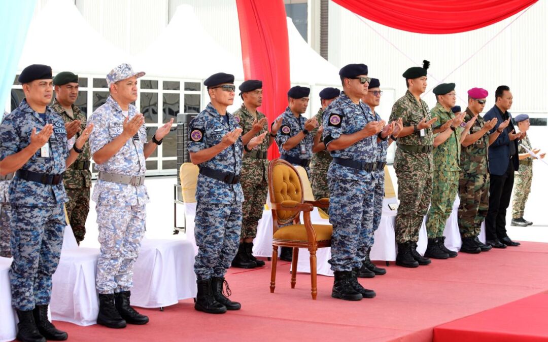 THE SECOND RETURNING FLIGHT OF THE MALAYSIAN BATTALION CONTINGENT (MALBATT) 850-11 FOR THE PEACEKEEPING MISSION OF THE UNITED NATIONS INTERIM FORCE IN LEBANON (UNIFIL) SAFELY ARRIVED AT SUBANG AIRBASE, MALAYSIA.