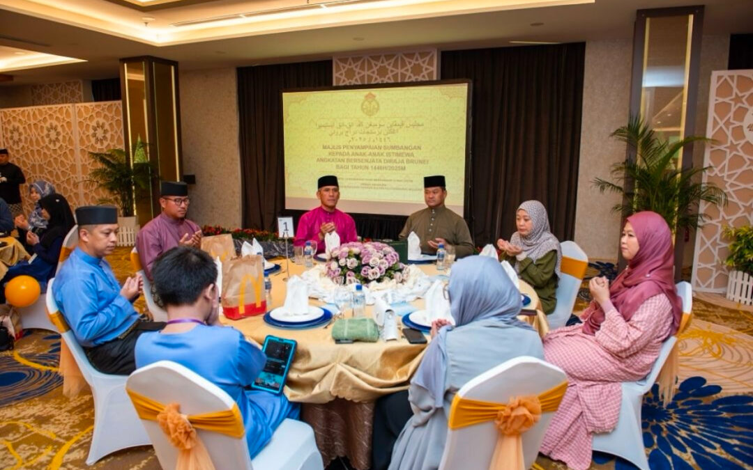 312 ROYAL BRUNEI ARMED FORCES CHILDREN WITH DIFFERENT ABILITIES RECEIVE DONATIONS