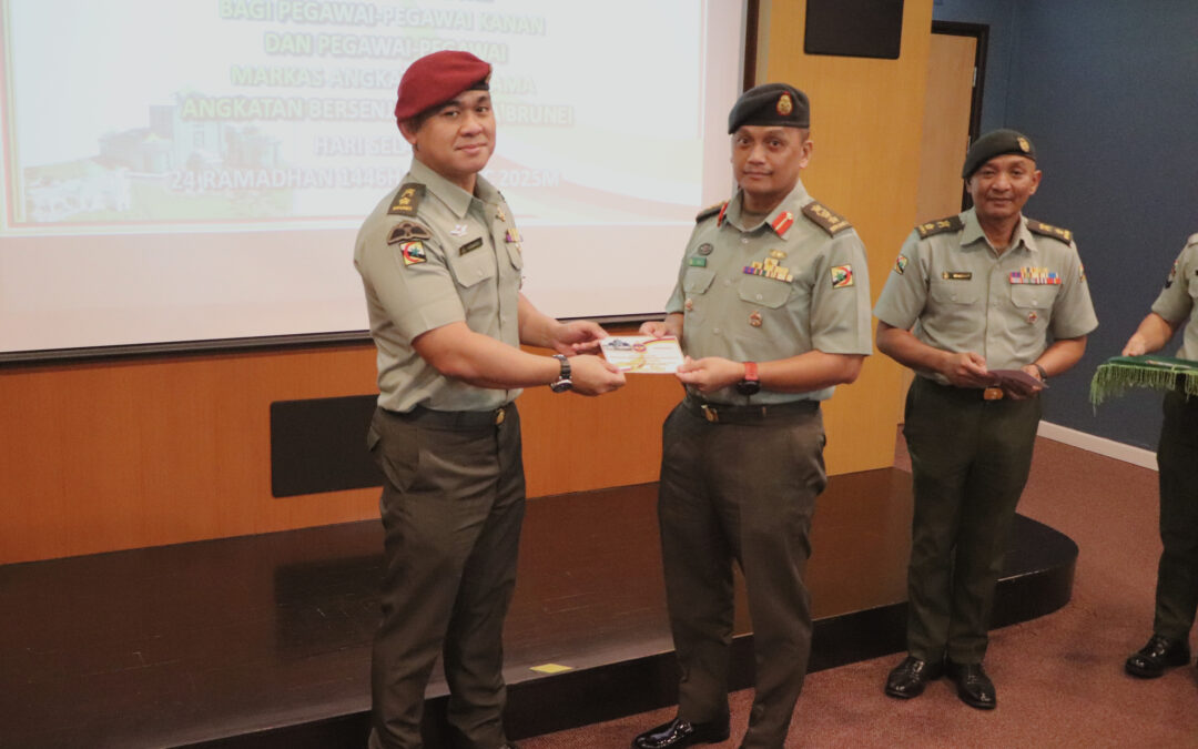 JOINT FORCE HEADQUARTERS OFFICERS RECEIVE BEVERAGE COUPON IN CONJUNCTION OF EID AL-FITR 1446H