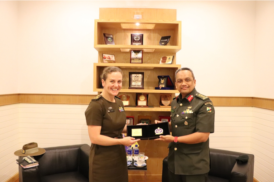 ACTING JOINT FORCE COMMANDER RECEIVES COURTESY CALL FROM COMMANDER OF INDO PACIFIC ENDEAVOUR 2025