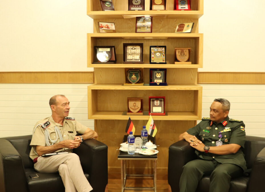 ACTING JOINT FORCE COMMANDER RECEIVES COURTESY CALL FROM DEFENCE ATTACHE OF GERMANY ACCREDITED TO BRUNEI DARUSSALAM
