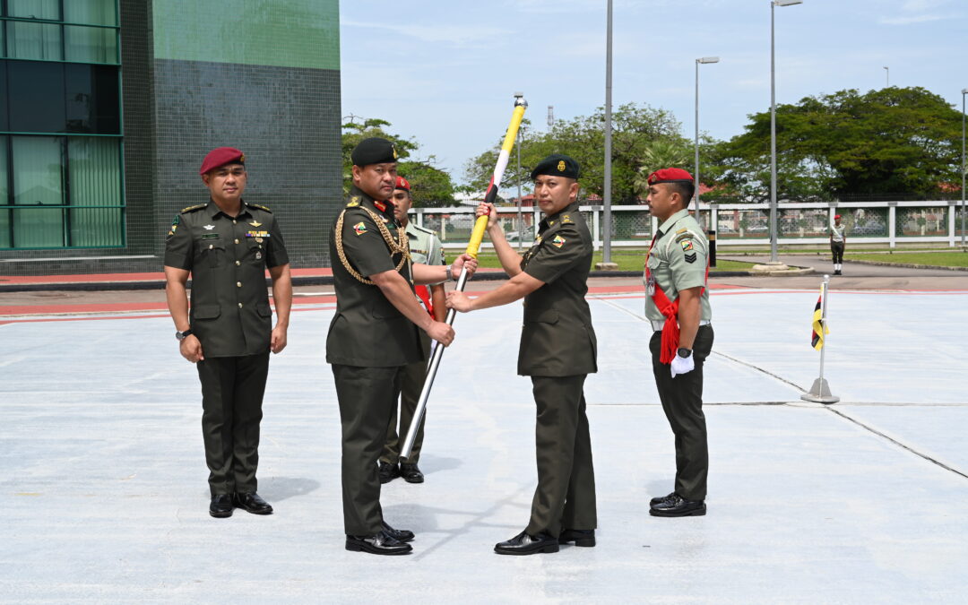 FLAG HANDOVER CEREMONY TO DEPARTING MEMBERS OF THE INDEPENDENT DECOMMISSIONING BODY VERIFICATION, MONITORING AND ASSISTANCE TEAM 7/2025 (IDB VMAT 7/2025) IN MINDANAO, REPUBLIC OF THE PHILIPPINES