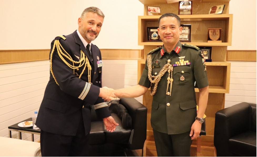 JOINT FORCE COMMANDER RECEIVES AN OFFICE CALL FROM FRANCE DEFENCE ATTACHE TO BRUNEI DARUSSALAM