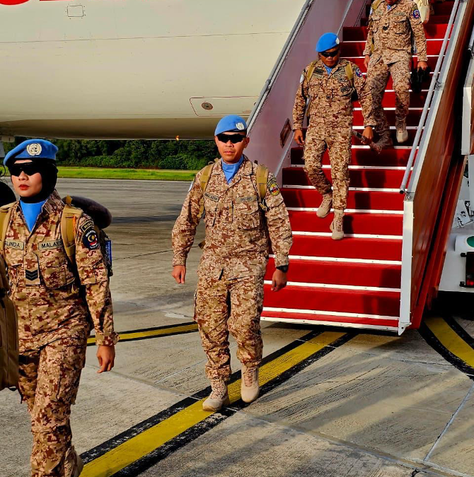 THE FIRST RETURNING FLIGHT OF THE MALAYSIAN BATTALION CONTINGENT (MALBATT) 850-12 FOR THE PEACEKEEPING MISSION OF THE UNITED NATIONS INTERIM FORCE IN LEBANON (UNIFIL) SAFELY ARRIVED AT SUBANG AIRBASE, MALAYSIA