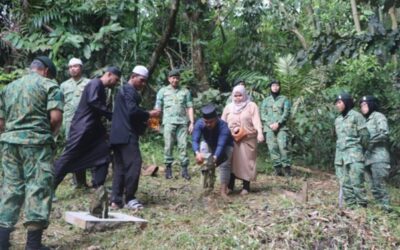 ANGKATAN BERSAMA ANGKATAN BERSENJATA DIRAJA BRUNEI (AB ABDB) MENGADAKAN KEMPEN KEBERSIHAN TANAH PERKUBURAN ISLAM DAN BACAAN DOA TAHLIL SEMPENA HARI ULANG TAHUN AB ABDB KE-18
